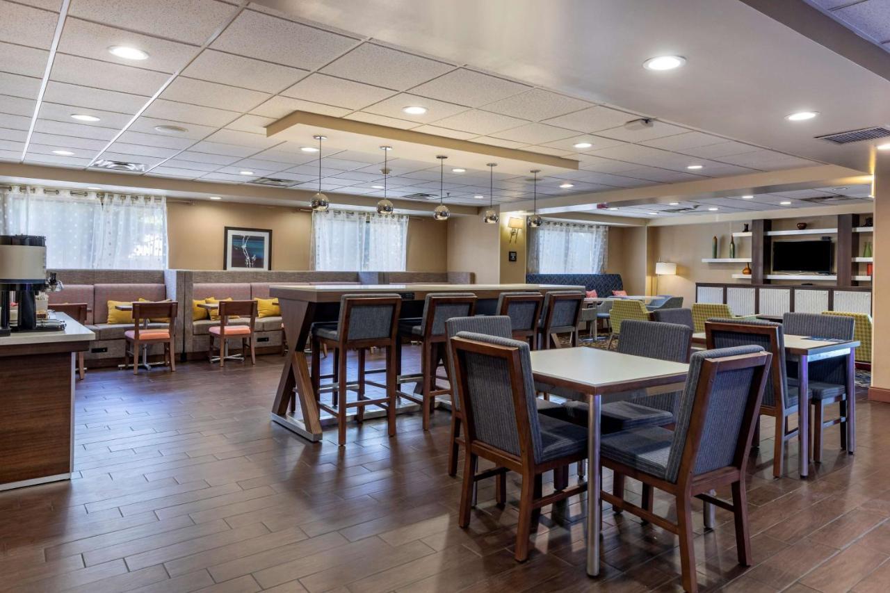 Hampton Inn Norco/Corona Exterior foto