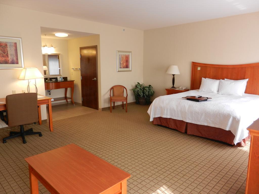 Hampton Inn Norco/Corona Exterior foto